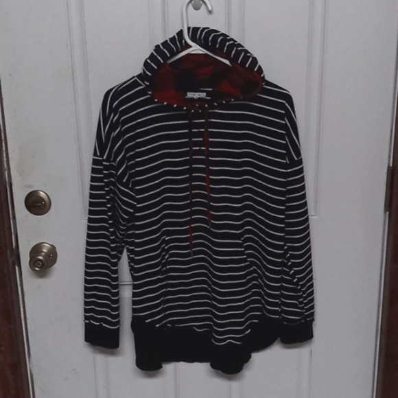 Maurices Sweaters - Hooded sweatshirt
